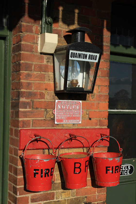 IMG 9070 
 Quainton Road Railway Station lamp, and fire buckets. 
 Keywords: Quainton Railway Station Lamp Fire Buckets Platform Furniture