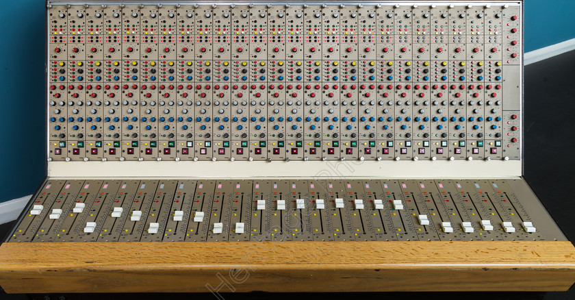 IMG 4626 
 Cadac K-type analogue audio mixing console. 
 Keywords: Cadac K-type K Type Analogue Audio Mixing Console Desk Electronics Sound Fader Equalisation Quality Theatre J-type J