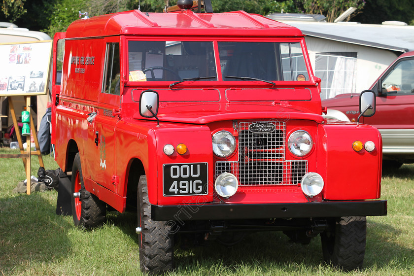 IMG 2293 
 Land Rover Rescue Tender Vehicle, reg no OOU 491G. 
 Keywords: Land Rover Rescue Tender Vehicle Reg OOU 491G Red Emergency Hampshire Fire Service Wheel Wheels Tyre Tyres Diesel Engine Transport