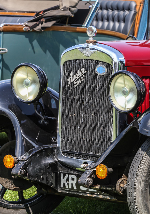 IMG 6384 
 Keywords: Chiltern Hills Vintage Classic Car Rally 2014 Transport Headlights Bumper Wheels Tyres Cars