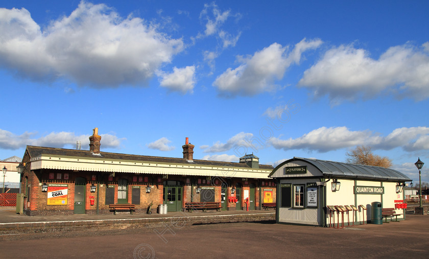 IMG 9048C 
 Quainton Road Railway Station. 
 Keywords: Quainton Railway Station Platform Track Building