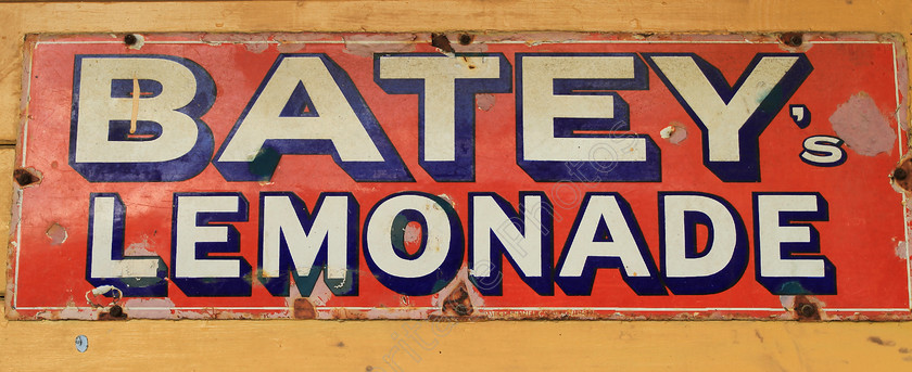 IMG 8368C 
 Batey's 'Lemonade' sign. 
 Keywords: Sign Signage Batey's Lemonade