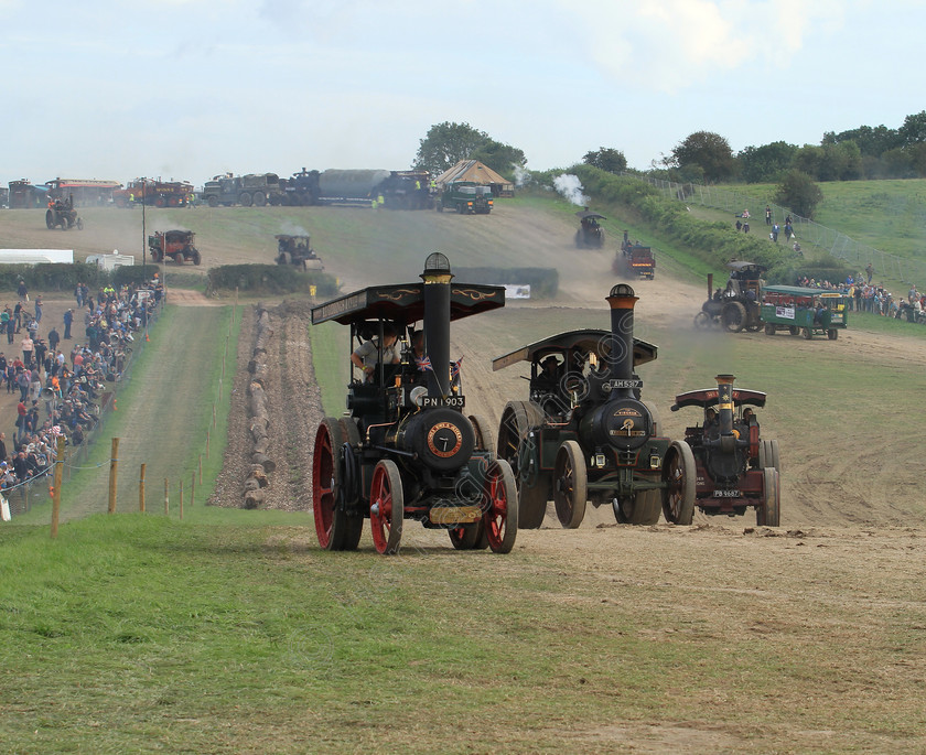 IMG 2329C 
 Steam Traction Engines parading around the Heavy Haulage Arena at the Great Dorset Steam Fair. 
 Keywords: Steam Traction Engines Parading Around Heavy Haulage Arena Great Dorset Steam Fair GDSF Three Smoke Wheel Haul Pull