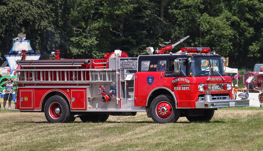 IMG 7132 
 Ford C8000 Fire Engine, built 1988 reg no F226 UPO. 
 Keywords: Ford C8000 Fire Engine Built 1988 Reg F226 UPO Chiltern Rally 2013 Steam American Red Emergency Vehicle FMC Rescue Wheel Wheels Tyres Hose Water