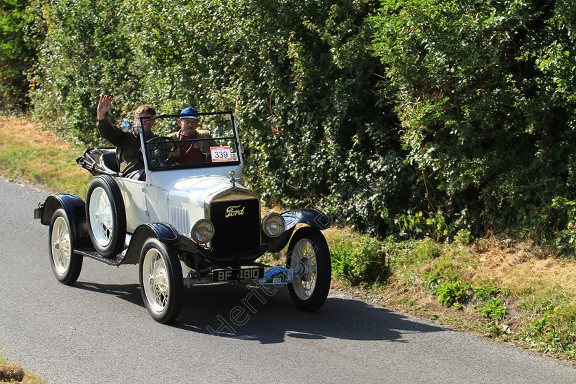 IMG 2372 
 Keywords: Kop Hill Climb 2012 Vintage Classic Car Competition Buckinghamshire Princes Risborough