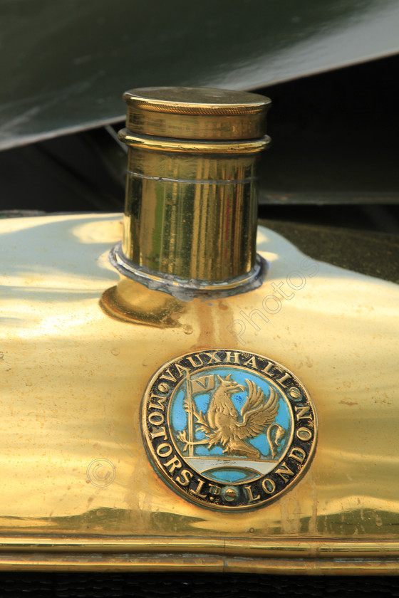 IMG 5063 
 Vintage Vauxhall Insignia. 
 Keywords: Vintage Vauxhall Insignia Badge Logo Radiator Cap